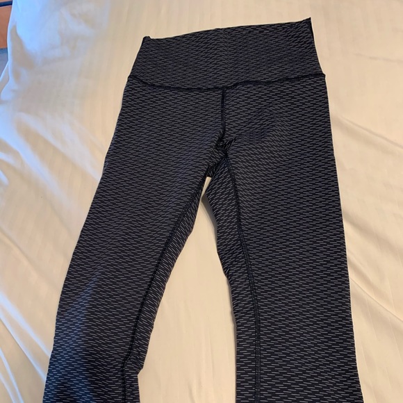 lululemon athletica Pants - LULULEMON Wunder under crop pants